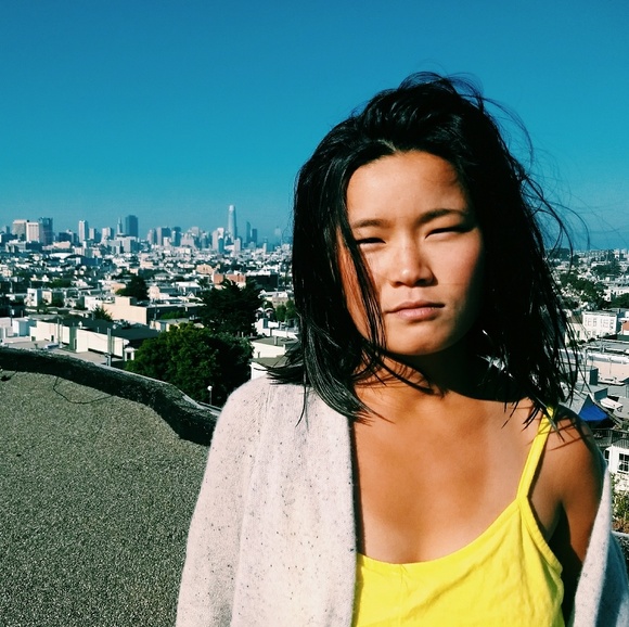 Meet your Posher, Zoë - Picture 2 of 3